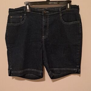 Westport Dark Blue Jean Shorts Classic Style.  Size 16W